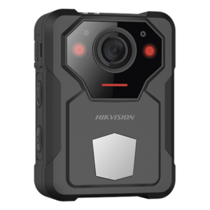 Body Camera Portátil / Grabación a 2K (4 Megapixel) / Pantalla 1.77" TFT / Fotos de Hasta 40 Megapixel / IP67 / H.265 / 128 GB de Almacenamiento / Microfono Integrado