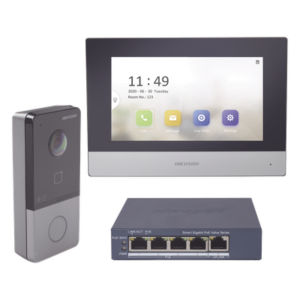 Kit de Videoportero IP + Switch Poe Poe Estandar con llamada a App de Smartphone (HikConnect) / Apertura con tarjeta MIFARE / Frente de calle IP65 / Soporta 1 Departamento
